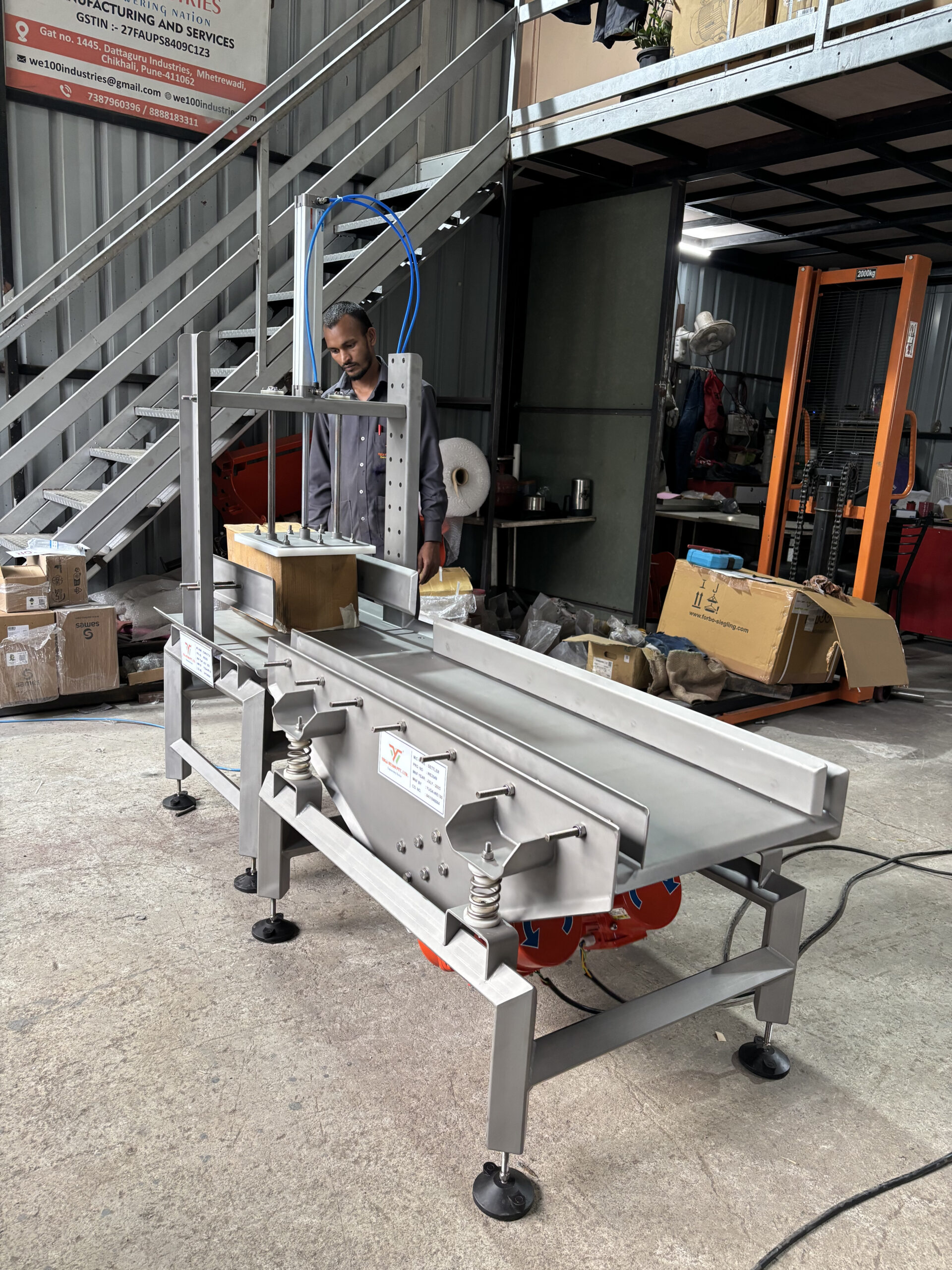 Settler and Compactor Machine